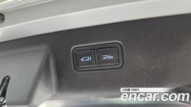 Hyundai Staria 2023 — photo 32