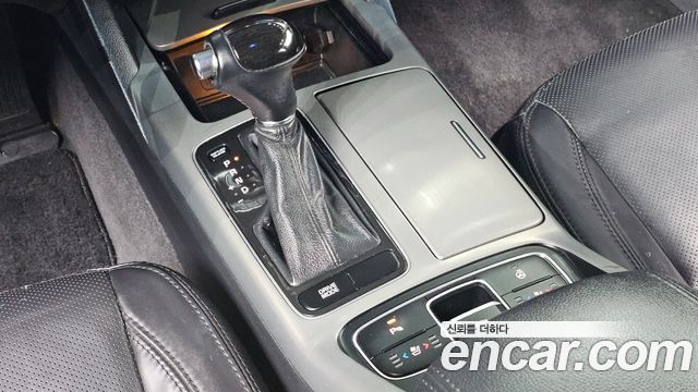 Kia K7 2016 — photo 9