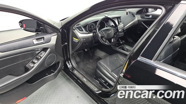 Kia K7 2016 — photo 11