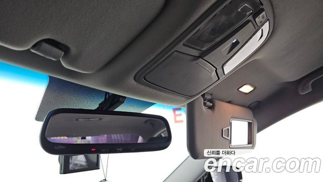 Kia K7 2016 — photo 20