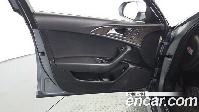 Audi A6 2018 — photo 14