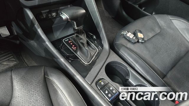 Kia Niro 2018 — photo 12