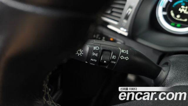 Kia Niro 2018 — photo 23