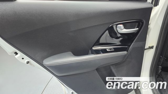 Kia Niro 2018 — photo 15