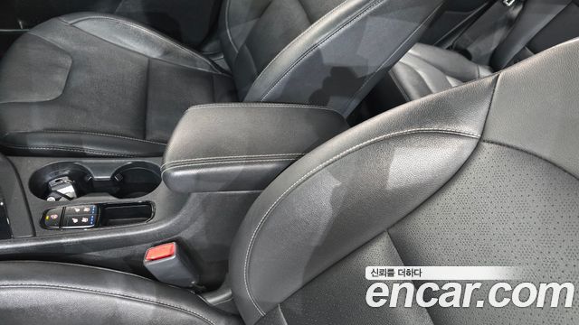 Kia Niro 2018 — photo 28