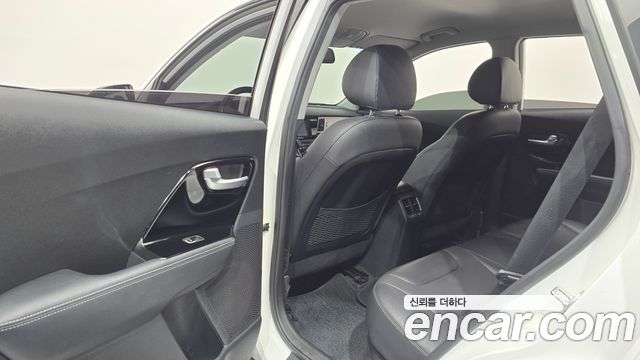 Kia Niro 2018 — photo 29