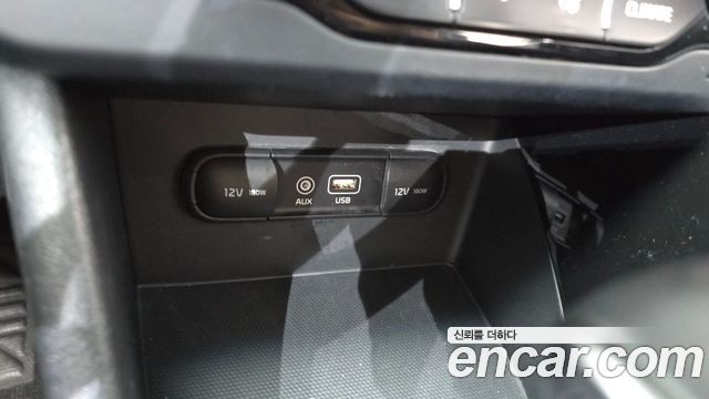 Kia Niro 2018 — photo 31