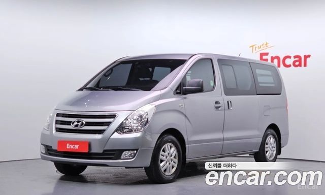 Hyundai Starex 2018 — photo 1