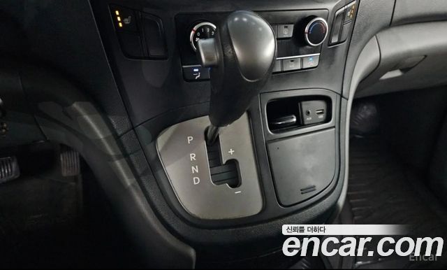 Hyundai Starex 2018 — photo 9