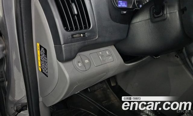 Hyundai Starex 2018 — photo 19