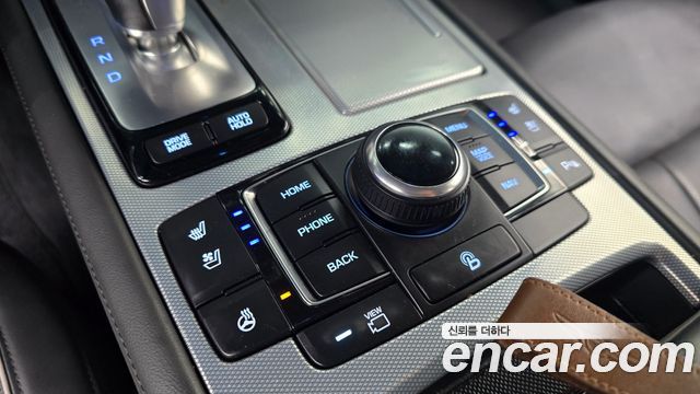 Genesis G80 2018 — photo 28