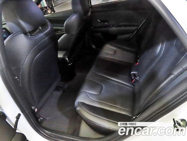 Hyundai AVANTE 2023 — photo 7