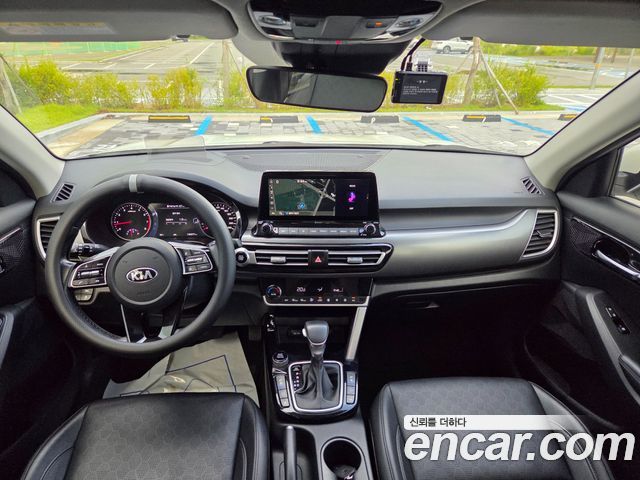 Kia Seltos 2020 — photo 11