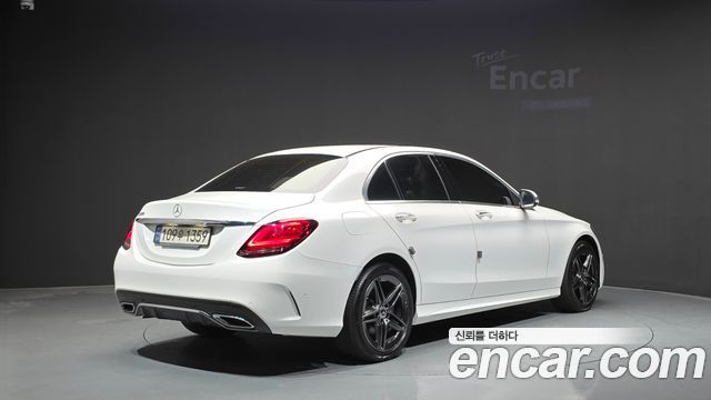 Mercedes-Benz C-Class 2021 — photo 2