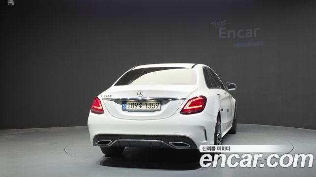 Mercedes-Benz C-Class 2021 — photo 4