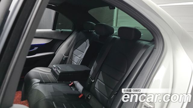 Mercedes-Benz C-Class 2021 — photo 18