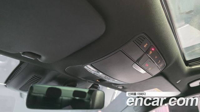 Mercedes-Benz C-Class 2021 — photo 26