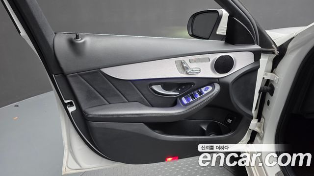 Mercedes-Benz C-Class 2021 — photo 14