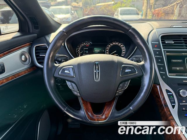 Lincoln MKX 2016 — photo 8
