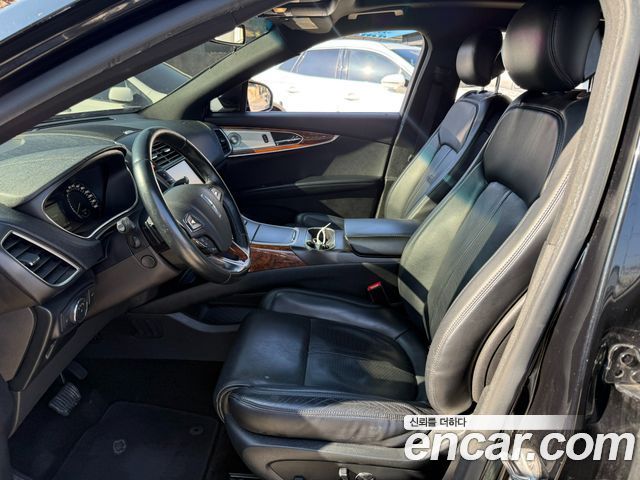 Lincoln MKX 2016 — photo 9