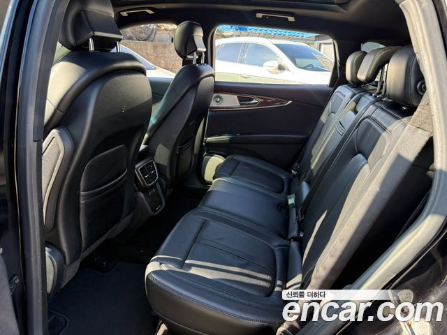 Lincoln MKX 2016 — photo 10