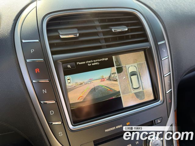 Lincoln MKX 2016 — photo 13