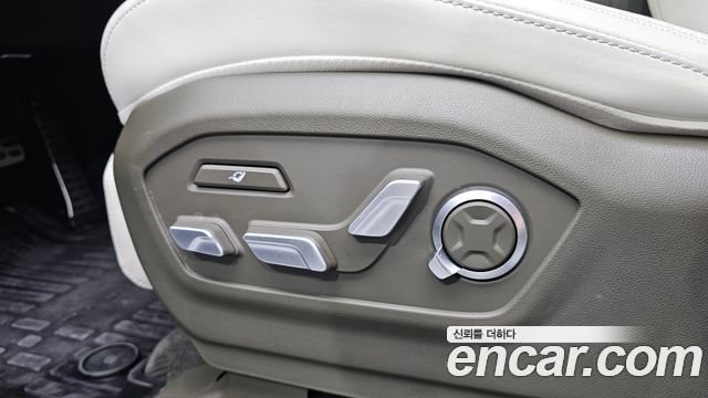 Hyundai Santafe 2025 — photo 36