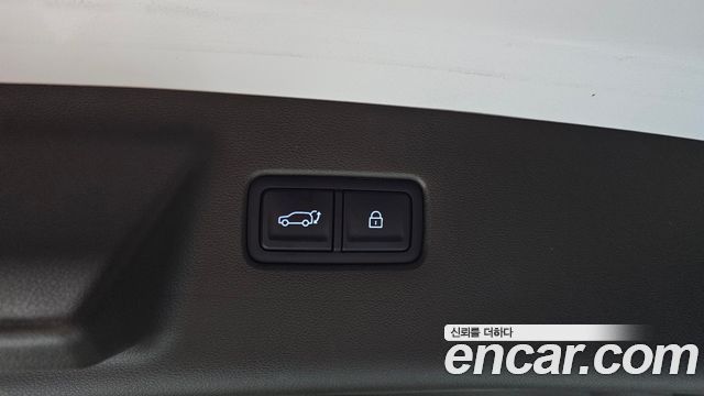 Hyundai Santafe 2025 — photo 42