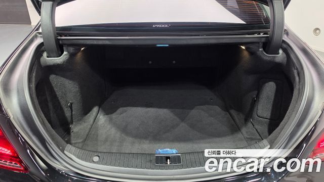 Mercedes-Benz S-Class 2018 — photo 18