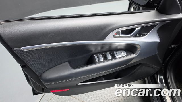 Genesis G70 2018 — photo 14