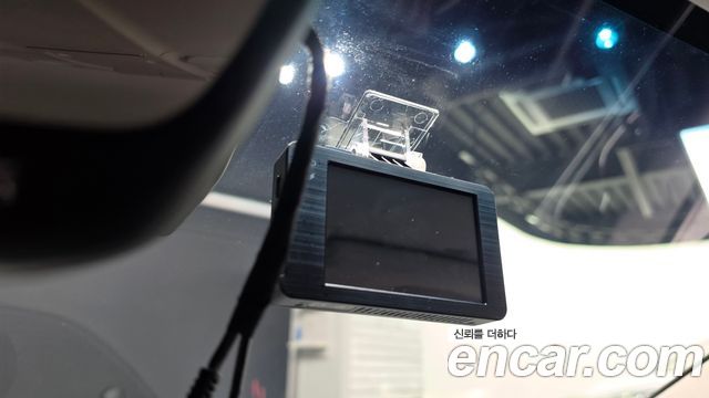 Genesis G70 2018 — photo 33