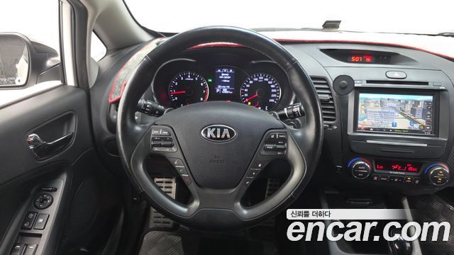 Kia K3 2013 — photo 20