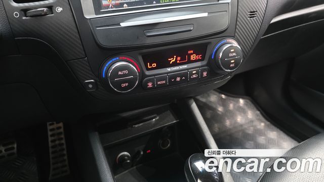 Kia K3 2013 — photo 23