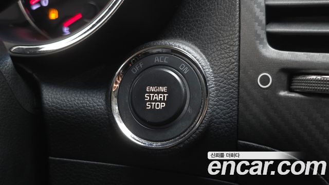 Kia K3 2013 — photo 27