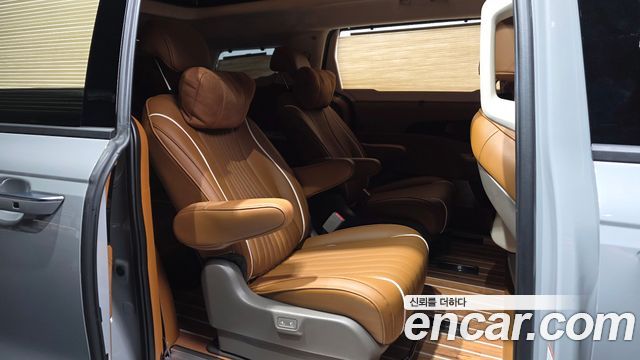 Kia Canival 2025 — photo 18