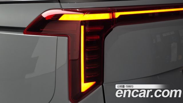 Kia Canival 2025 — photo 9