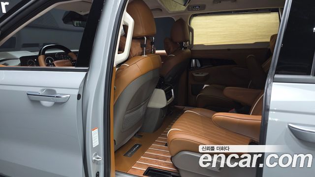Kia Canival 2025 — photo 16