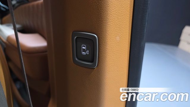 Kia Canival 2025 — photo 35