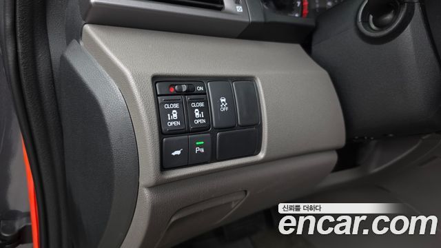 Honda Odyssey 2014 — photo 22