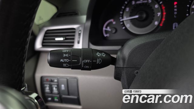Honda Odyssey 2014 — photo 33