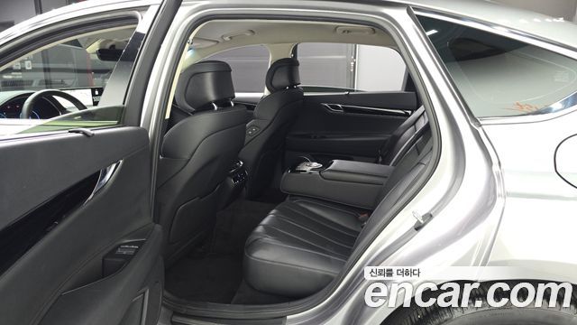 Genesis G80 2022 — photo 17