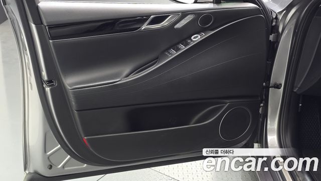 Genesis G80 2022 — photo 14