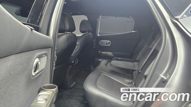 Genesis GV60 2022 — photo 18