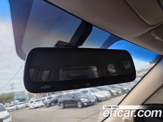 Kia Canival 2011 — photo 14