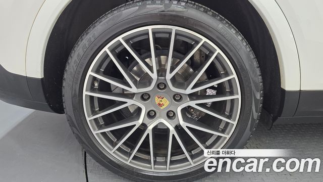 Porsche Cayenne 2019 — photo 5