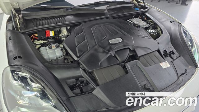 Porsche Cayenne 2019 — photo 6