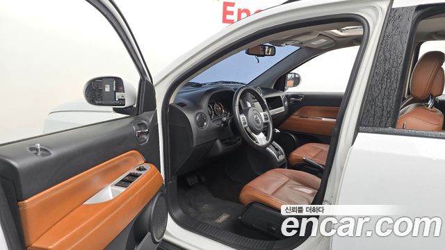 Jeep Compass 2014 — photo 13