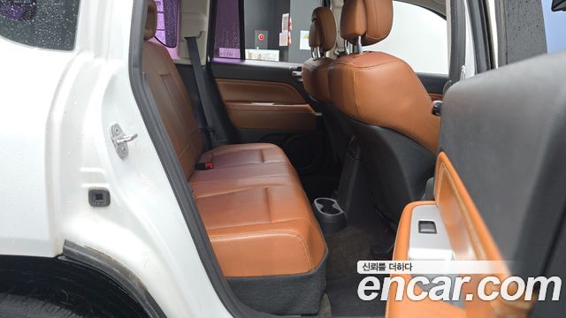 Jeep Compass 2014 — photo 17
