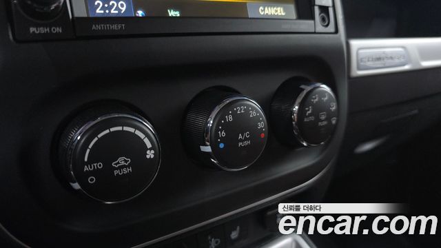 Jeep Compass 2014 — photo 22