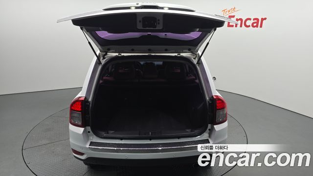 Jeep Compass 2014 — photo 26